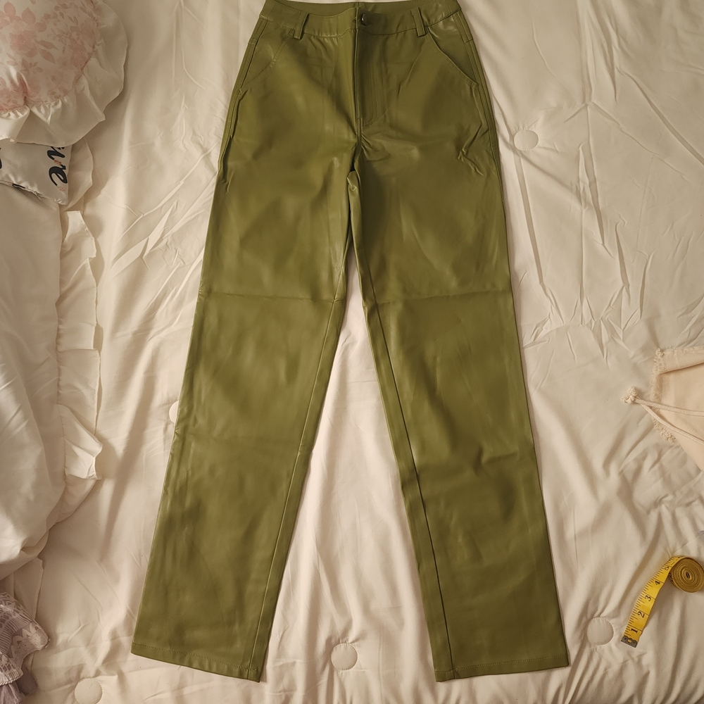 En Saison Green Faux Leather Pants for Effortless Style